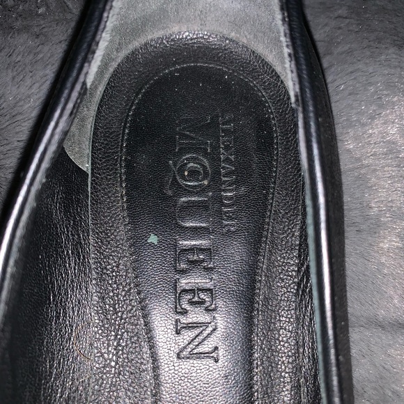 *Host Pick* Alexander McQueen Chain Skull Shoes - size 37.5. - Picture 7 of 11